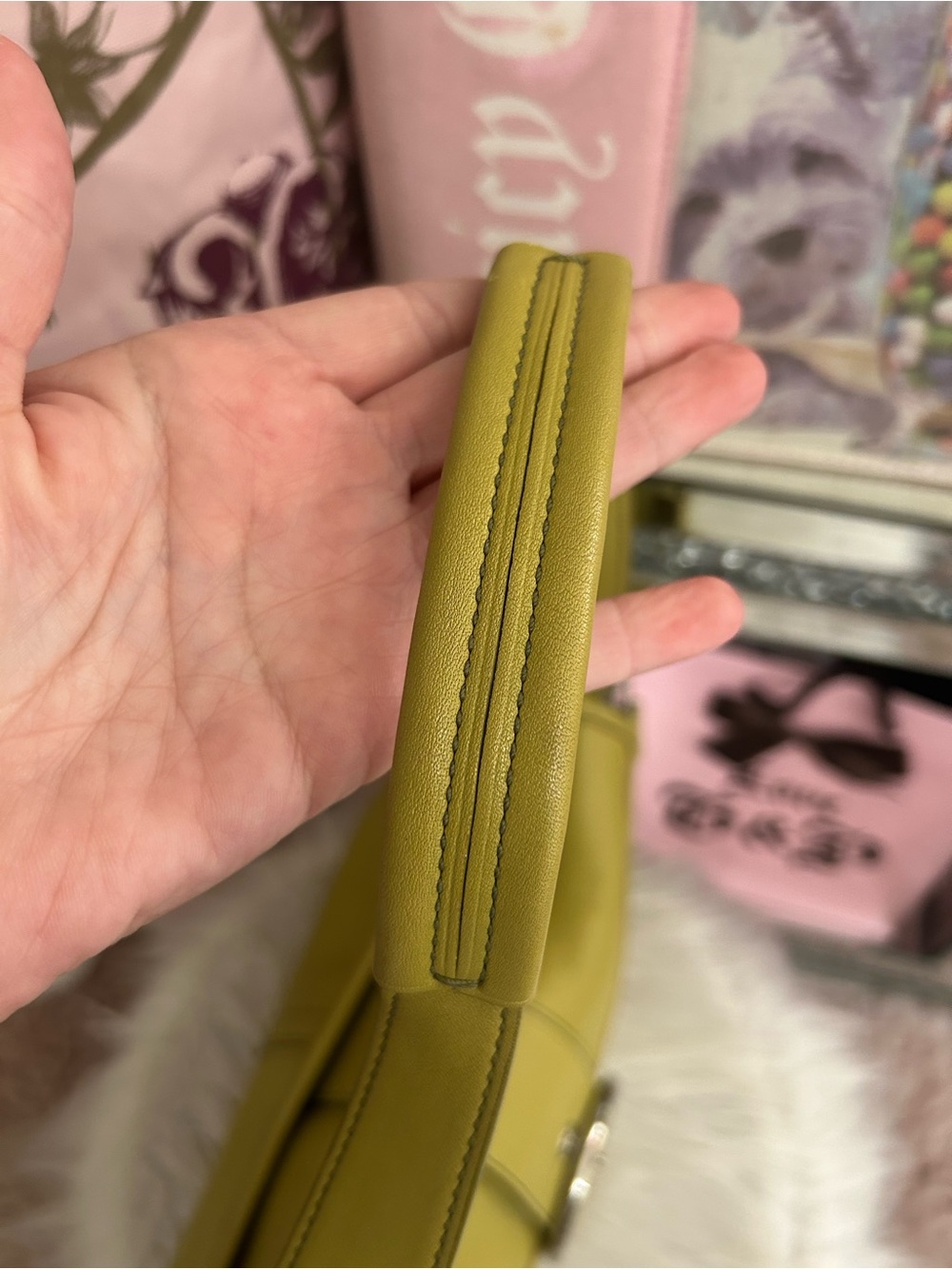 Y2K Vintage 2004 Coach Soho 9248 Lime Green Leather Buckle Flap Shoulder Bag - Picture 9 of 15